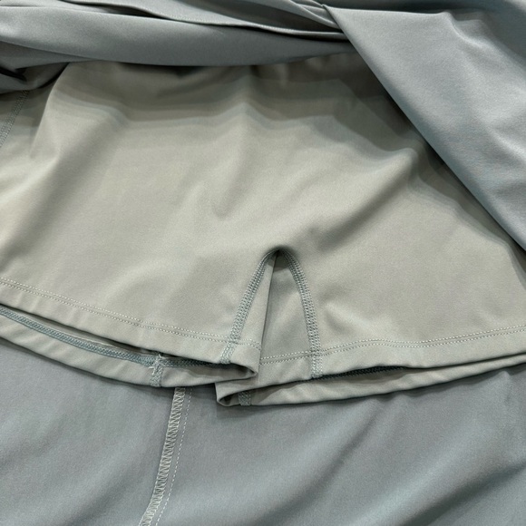 Halara High Waisted High Low Skirt Flowy Built in Short Casual Quick Dry S - Picture 5 of 6